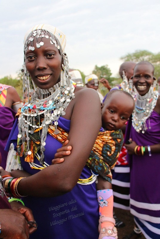 donne cerimonia maasai warrior Kiberashi - Tanzania