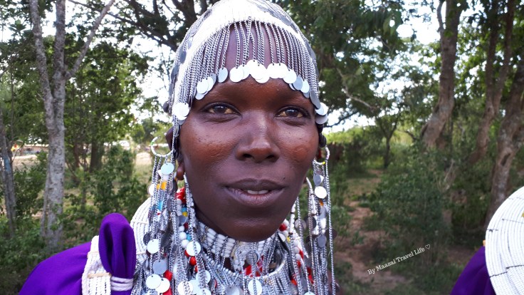 donne cerimonia maasai warrior Kiberashi - Tanzania