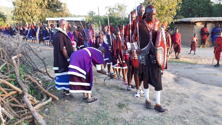 donne cerimonia maasai warrior Kiberashi - Tanzania