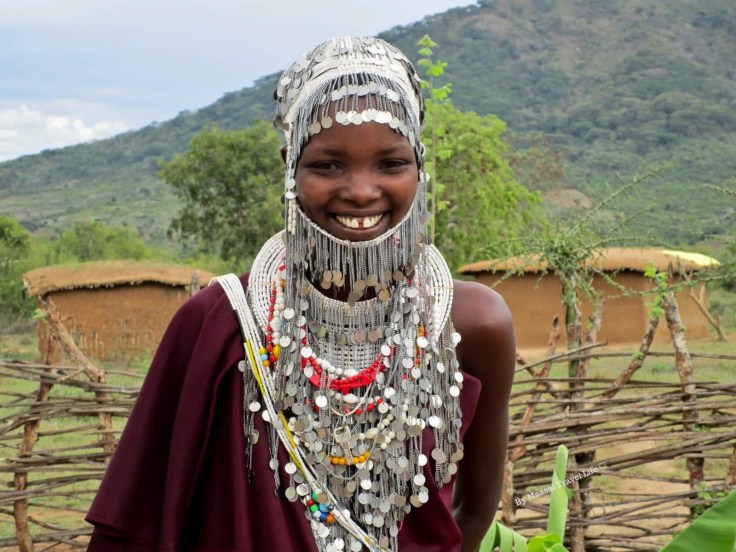 donne cerimonia maasai warrior Kiberashi - Tanzania